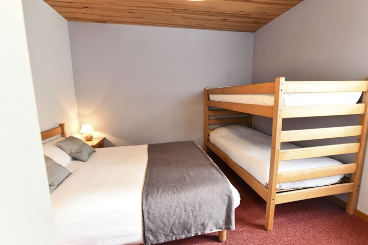 Room 5 of 33