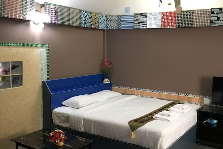 Room 7 of 45