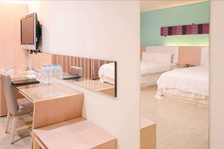 Room 38 of 64