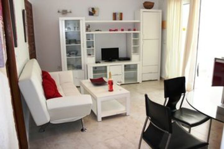 Room 11 of 27