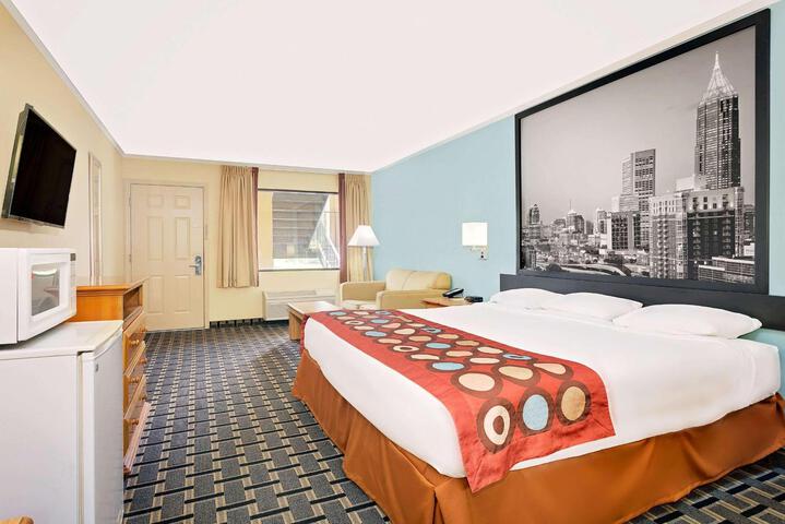 2 Queen Beds (1 of 5)