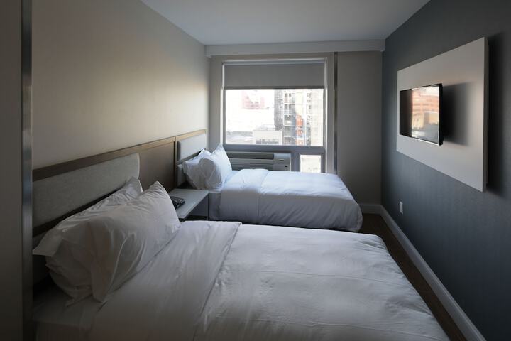 Room 8 of 30
