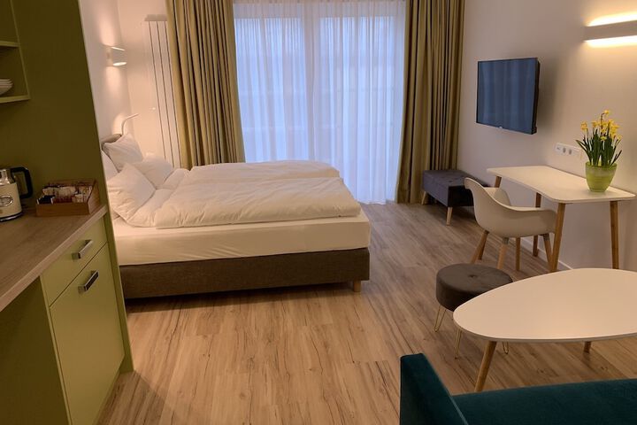 Room 65 of 147