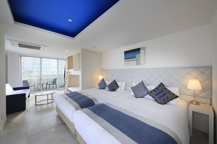 Room 28 of 125