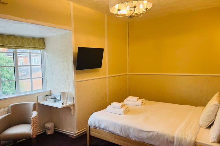 Room 22 of 33