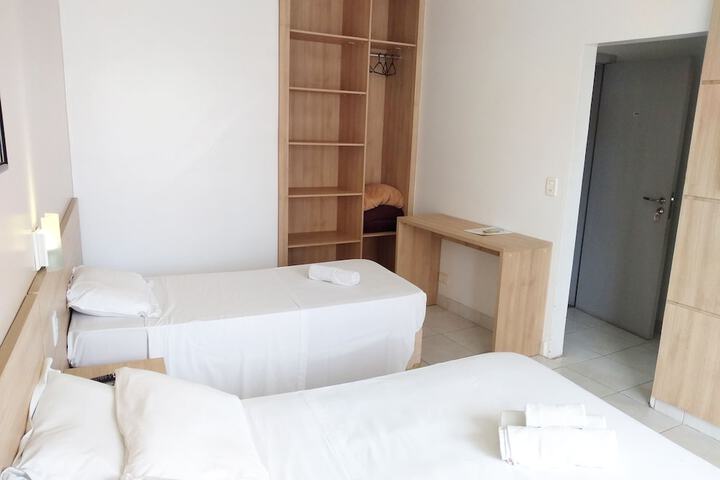 Room 4 of 40