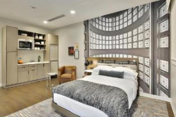 Room 16 of 16