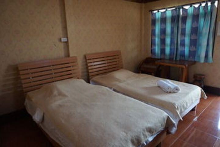 Room 19 of 37