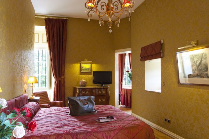 Room 8 of 58