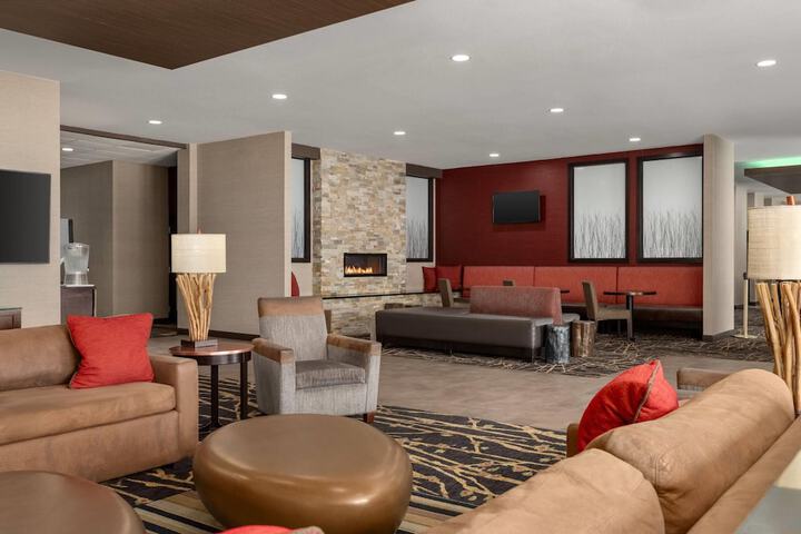 Guest Lobby