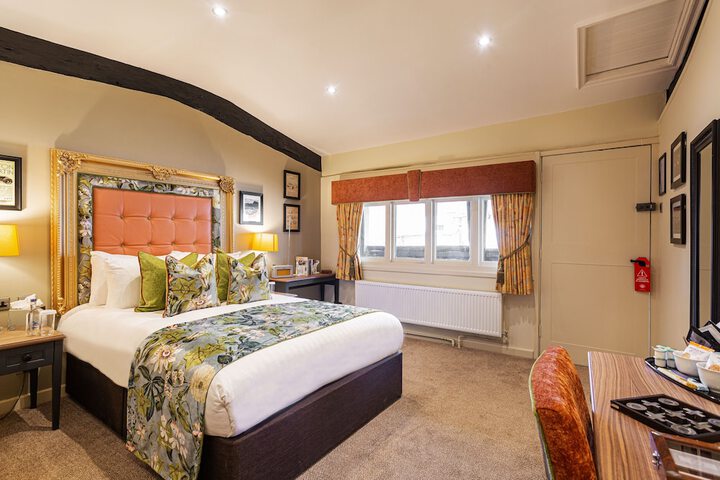 Room 30 of 169