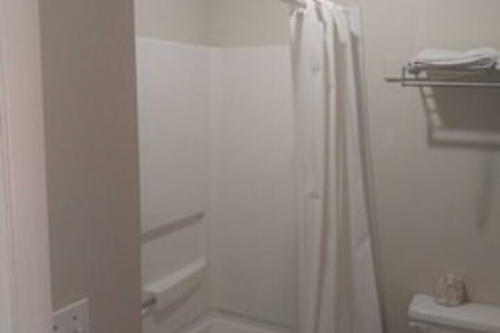Room 28 of 42