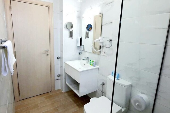 Room 40 of 74