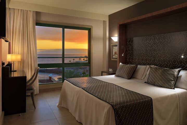 Room 20 of 76