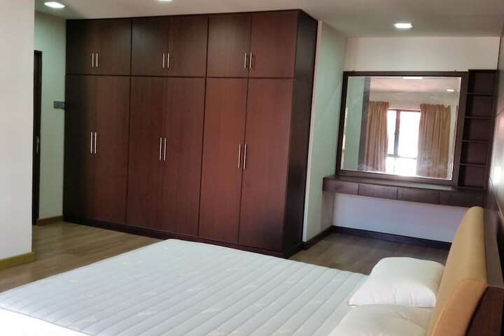 Room 15 of 64