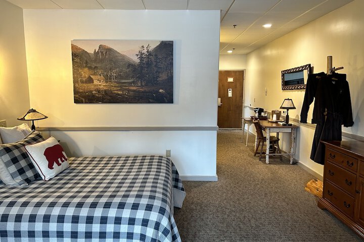 Room 44 of 259