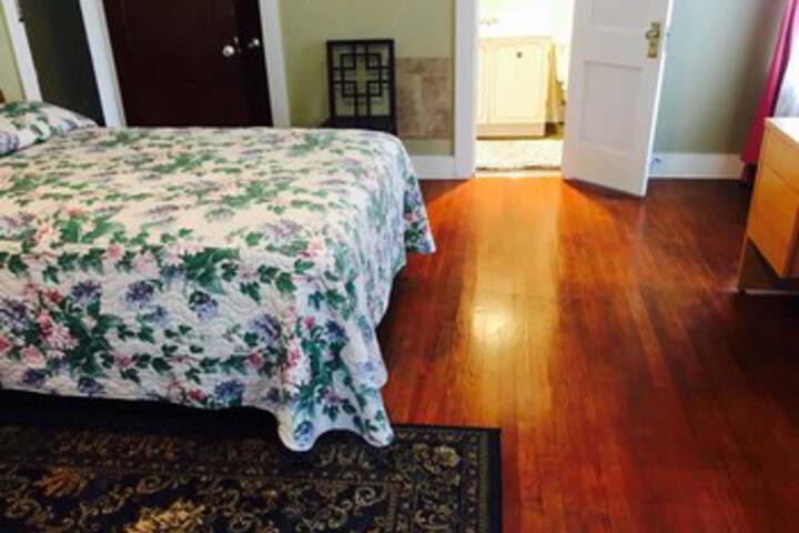 Room 67 of 246