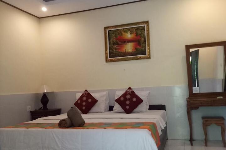 Room 9 of 53