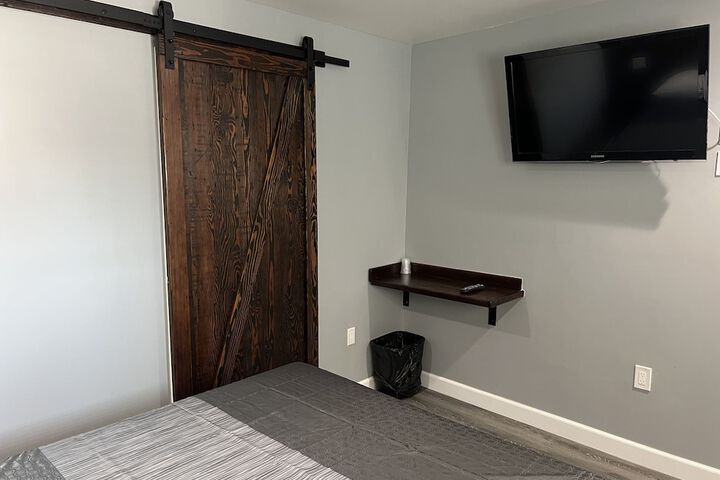 Room 3 of 20