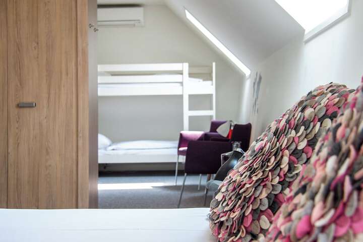 Room 69 of 174