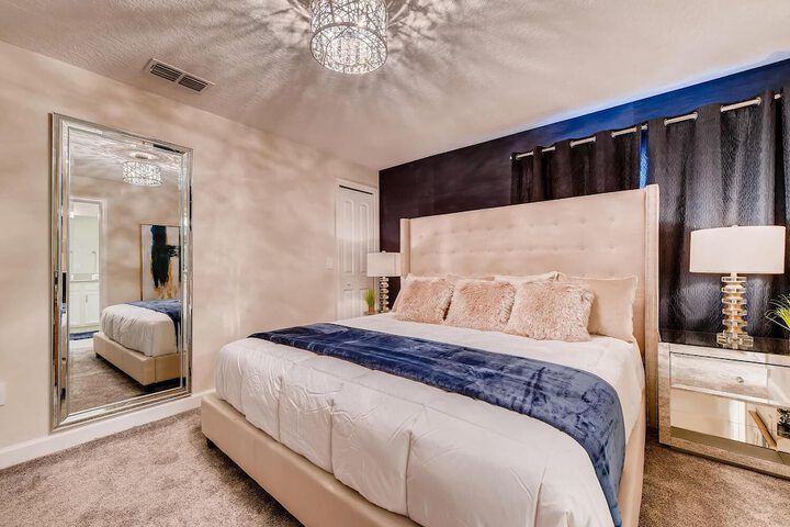 Room 5 of 48