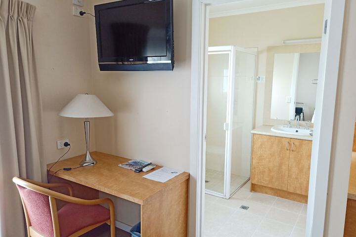 Room 54 of 92