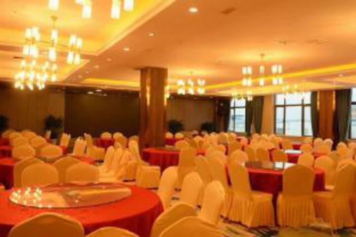 Hero Image 1 of 20