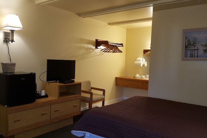 Room 13 of 52