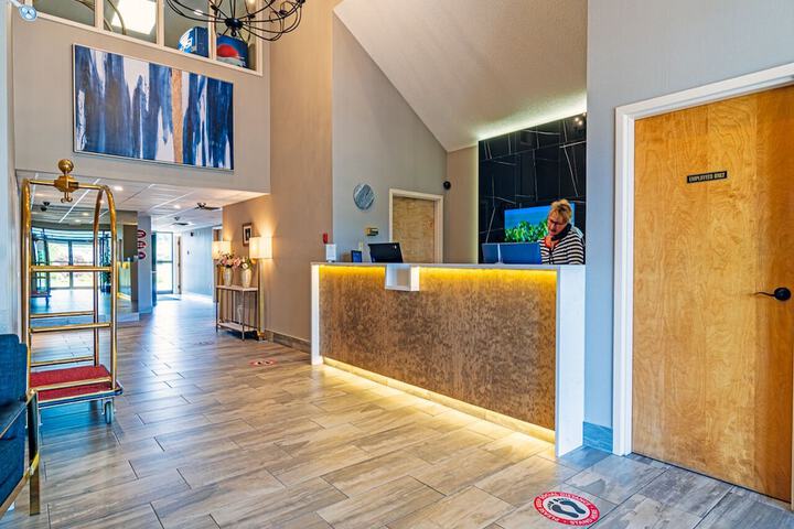 Hotel Interior 3 of 34