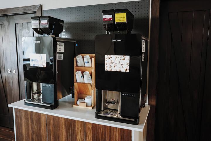 Breakfast/Coffee Service 44 of 57