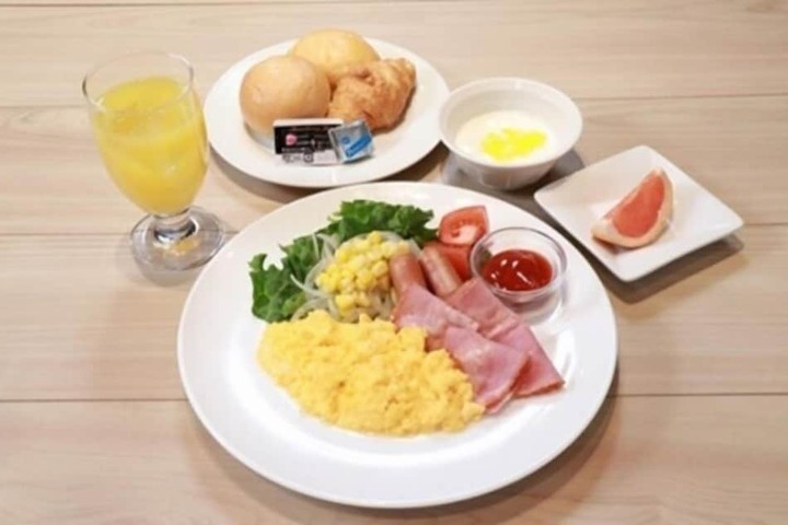 Breakfast/Coffee Service 5 of 6