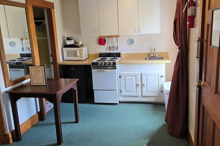 Room 7 of 69