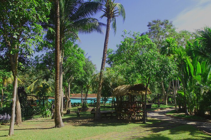 Hotel Exterior 162 of 174