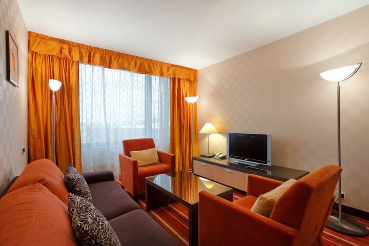 Room 21 of 64