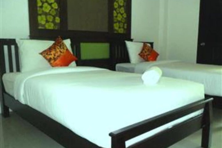 Room 9 of 21