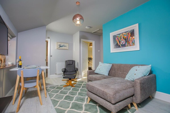 Room 12 of 19