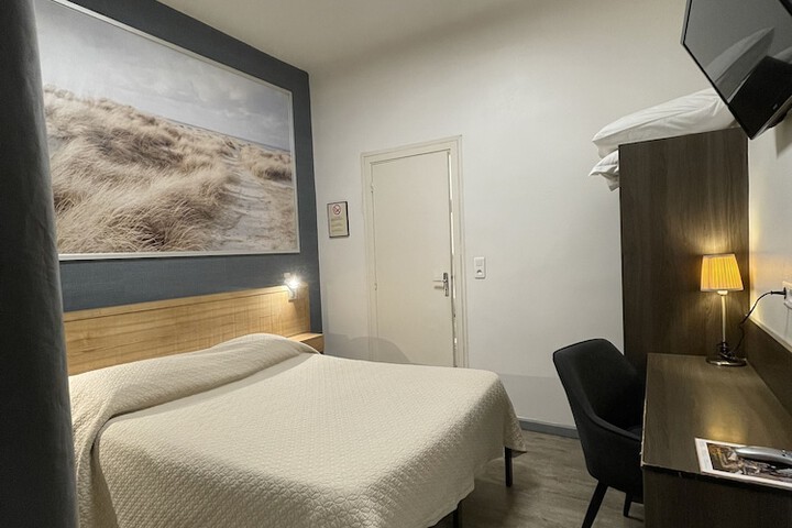 Room 21 of 47