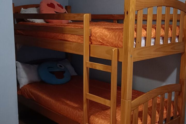 Room 6 of 38