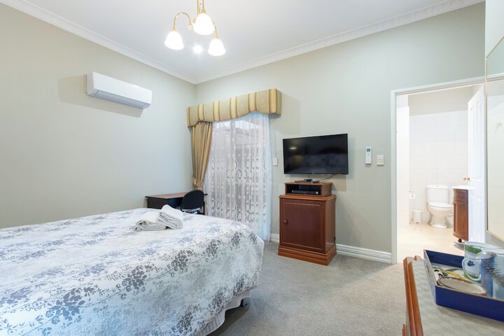 Room 8 of 41