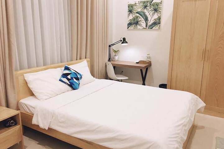 Room 10 of 35