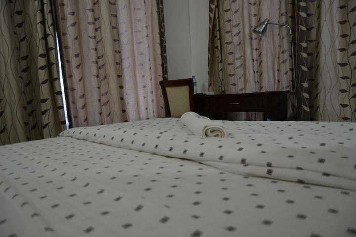 Room 6 of 37