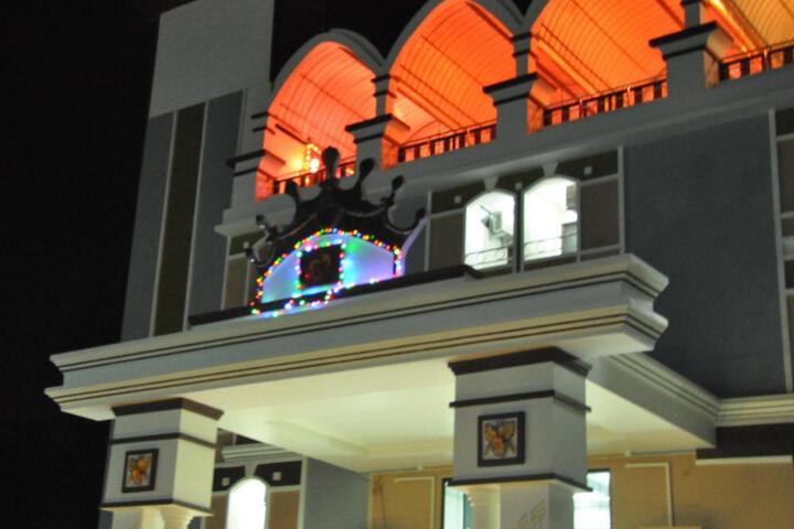 Queen Palace Hotel