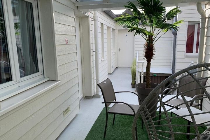 Terrace/Patio 26 of 48