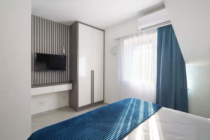 Room 17 of 55