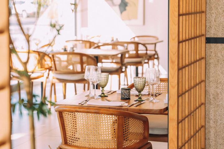 Dining 93 of 227