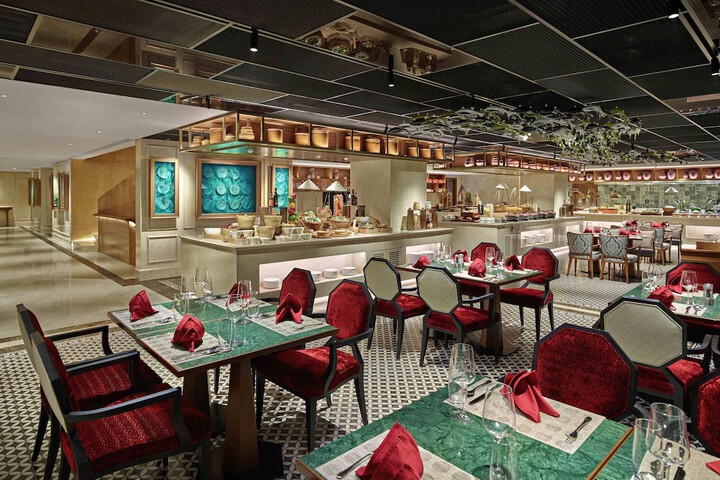 Dining 94 of 157