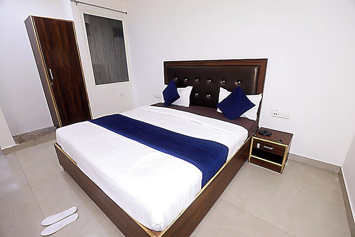 Room 25 of 47