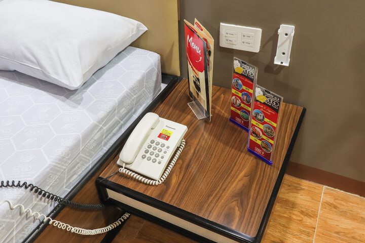 Room 8 of 31