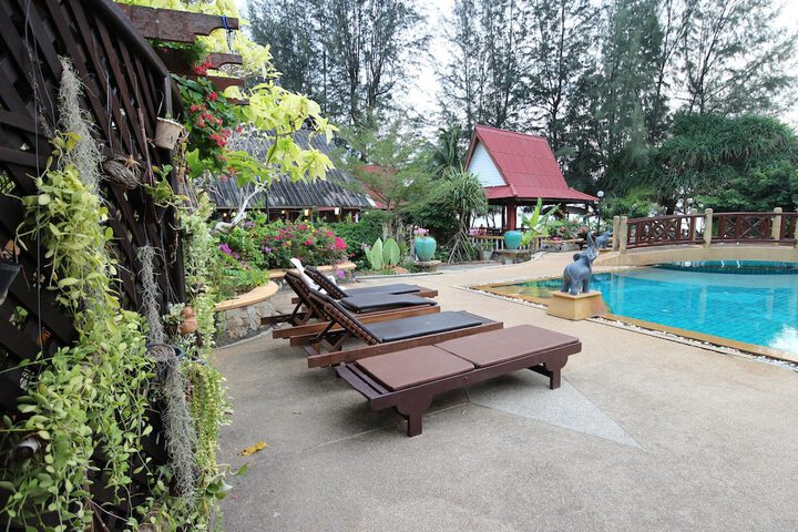 Pool Hotel