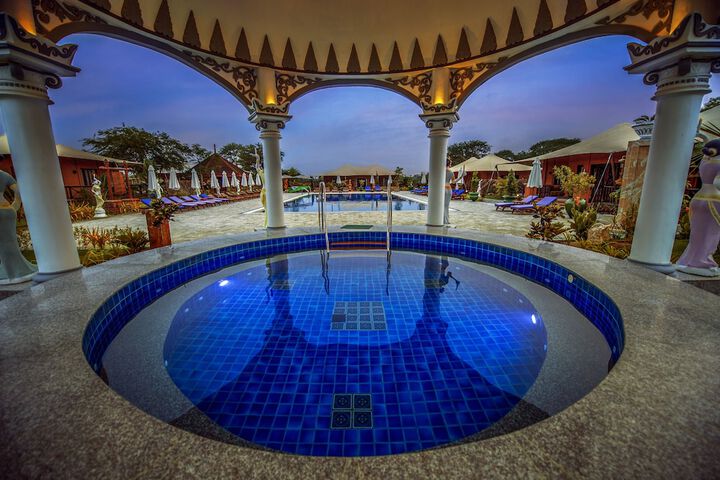 Pool 17 of 48